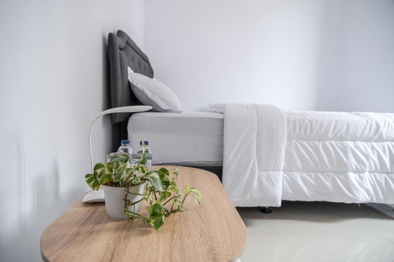 Azalia Homestay Yogyakarta Esterno foto
